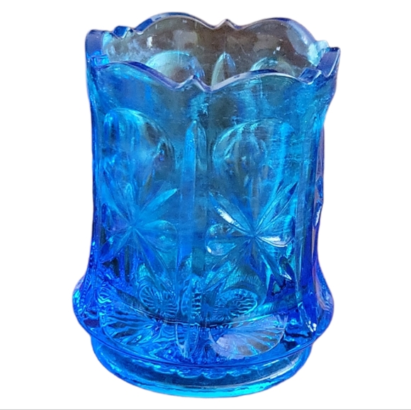 Vtg Bud Base Blue Cut Glass - Picture 2 of 4